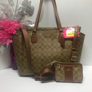 Coach Signature 35414 Brown Tote Bag w/ Wristlet